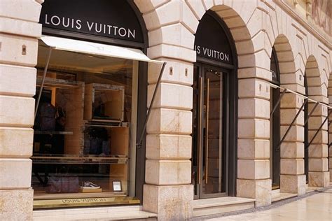 Saiba como pronunciar louis vuitton 